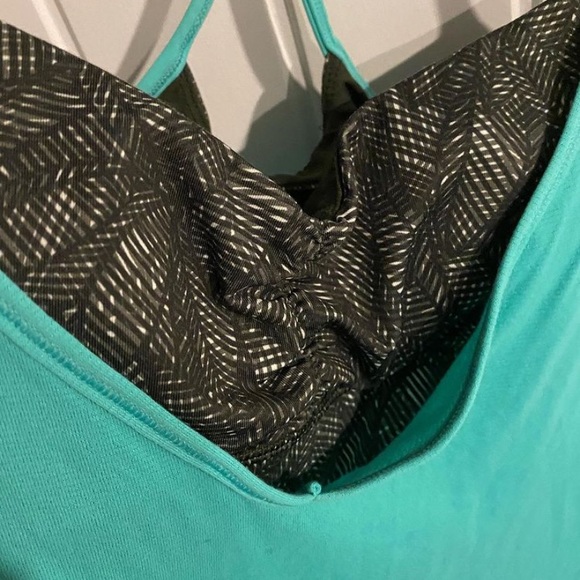 Lululemon Tank Top with built in bra - Picture 3 of 3